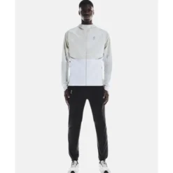Mens Core Woven Run Jacket-On New
