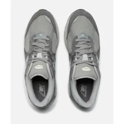 Mens 2002R Trainers-New Balance Outlet