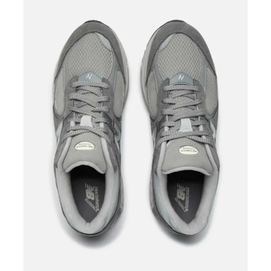 Mens 2002R Trainers-New Balance Outlet