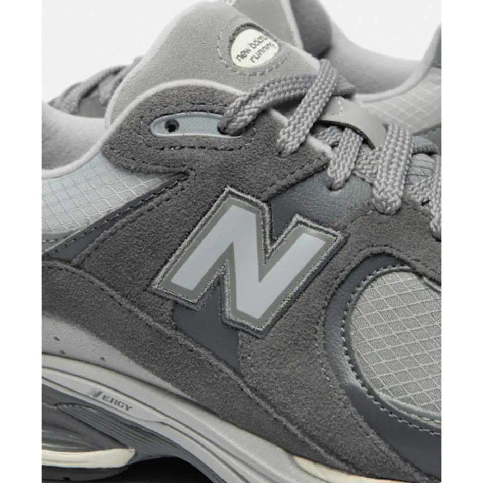 Mens 2002R Trainers-New Balance Outlet