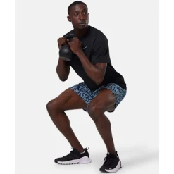 Mens Totality Knit Printed Short-Nike Clearance