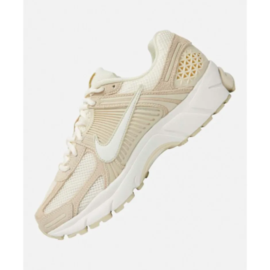 Womens Zoom Vomero 5-Nike Fashion